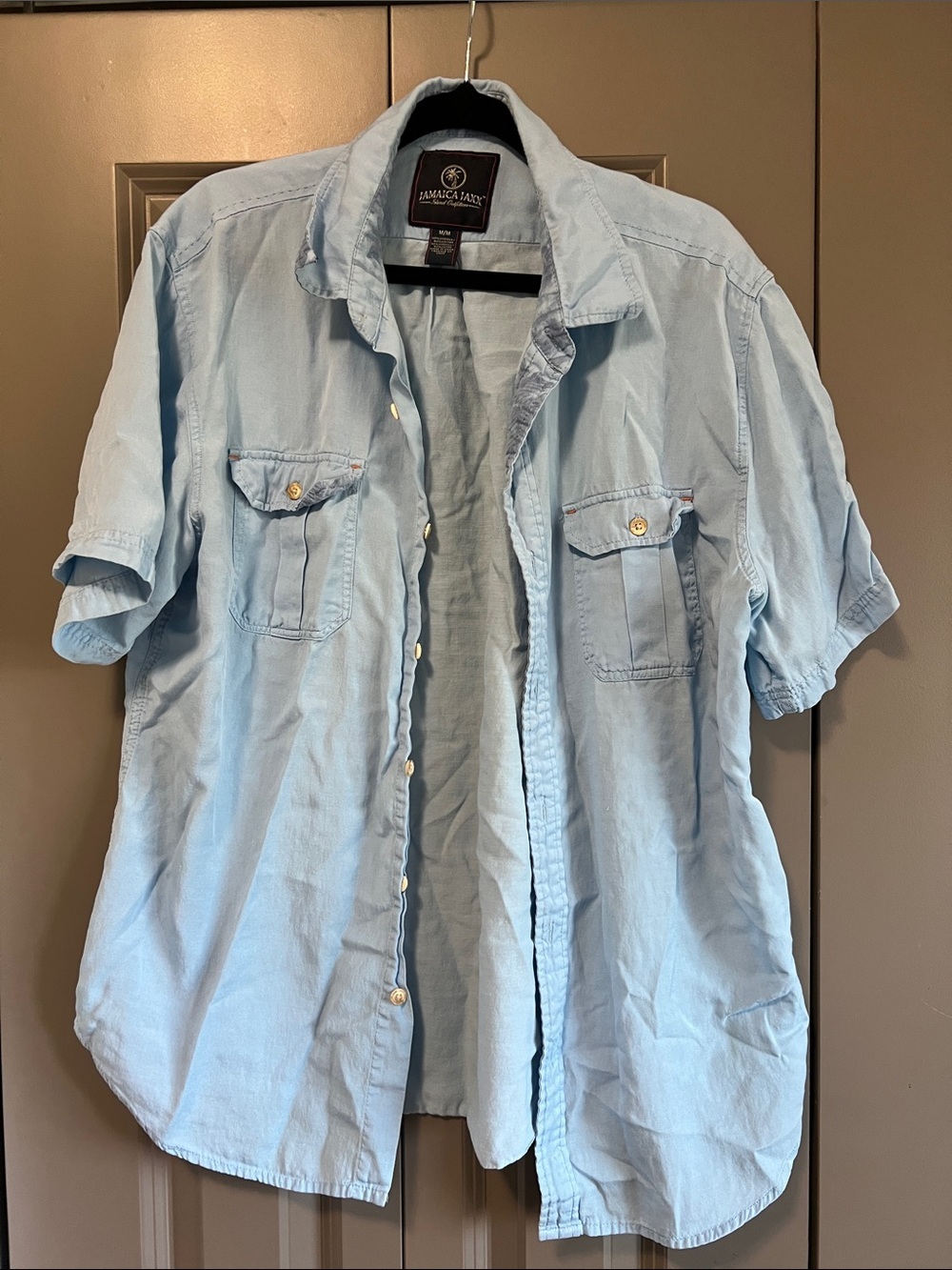 🌸3/$15🌸Jamaica Jaxx Light Blue Short Sleeve Button-Up Shirt
